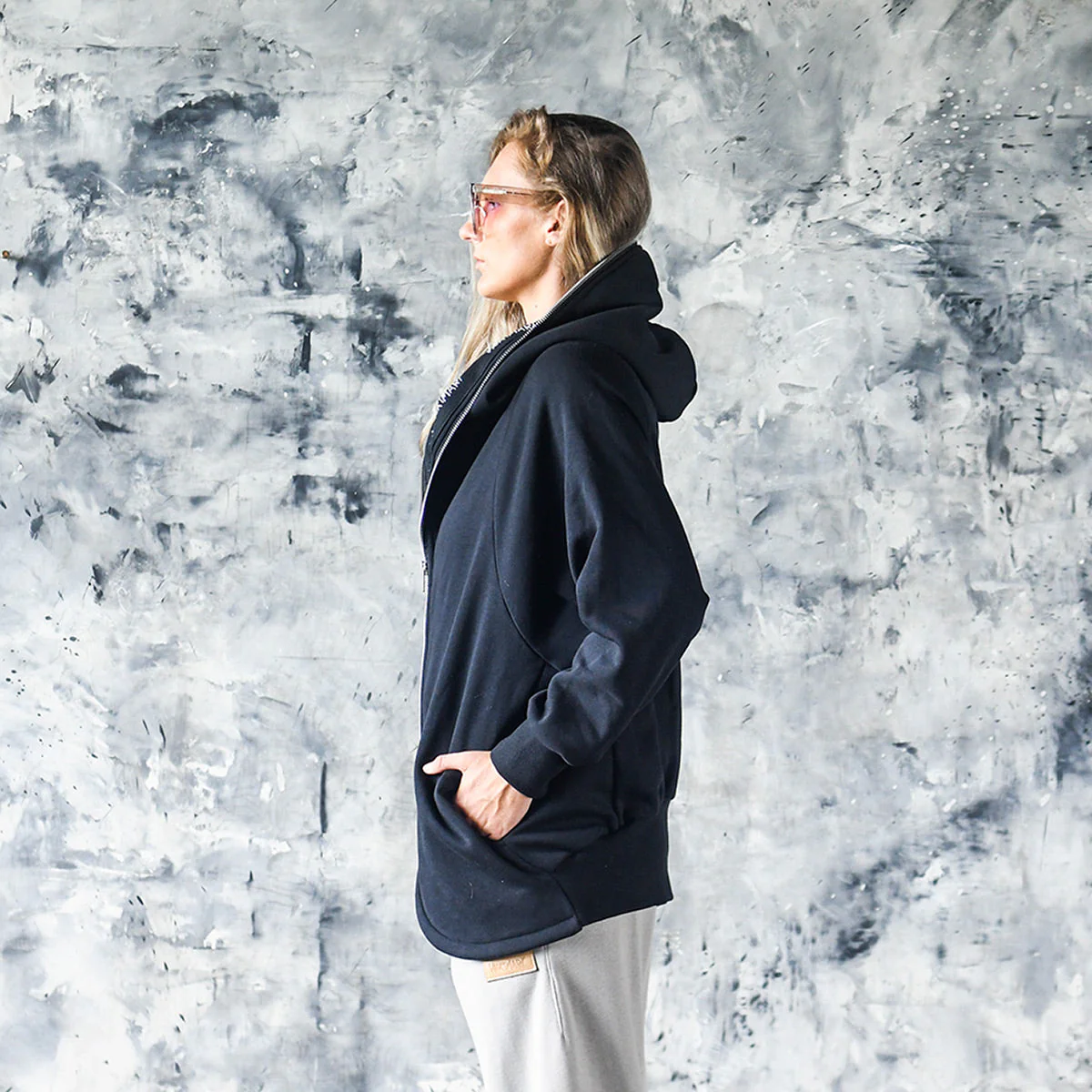 VeryMary | Darkness Hoodie Short - Image 3