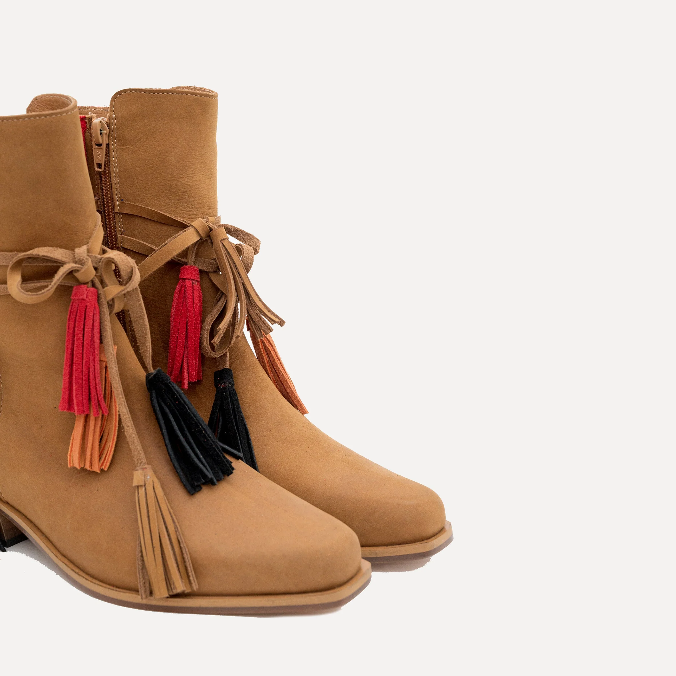 Entrudo | Lazarim Boots with fringes - Image 5