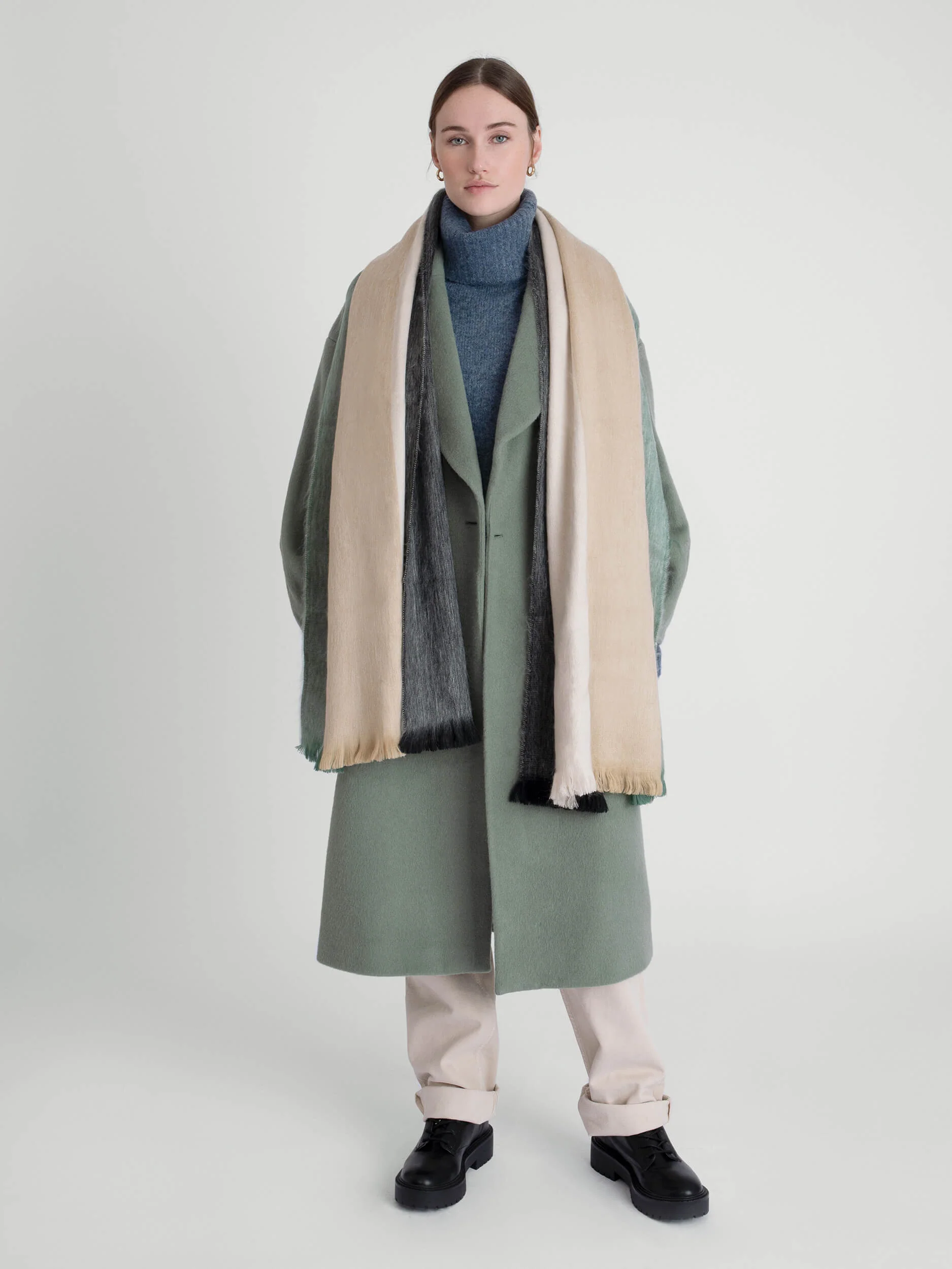 Alpaca Loca | Scarf Striped Mint, Beige and Black - Image 3