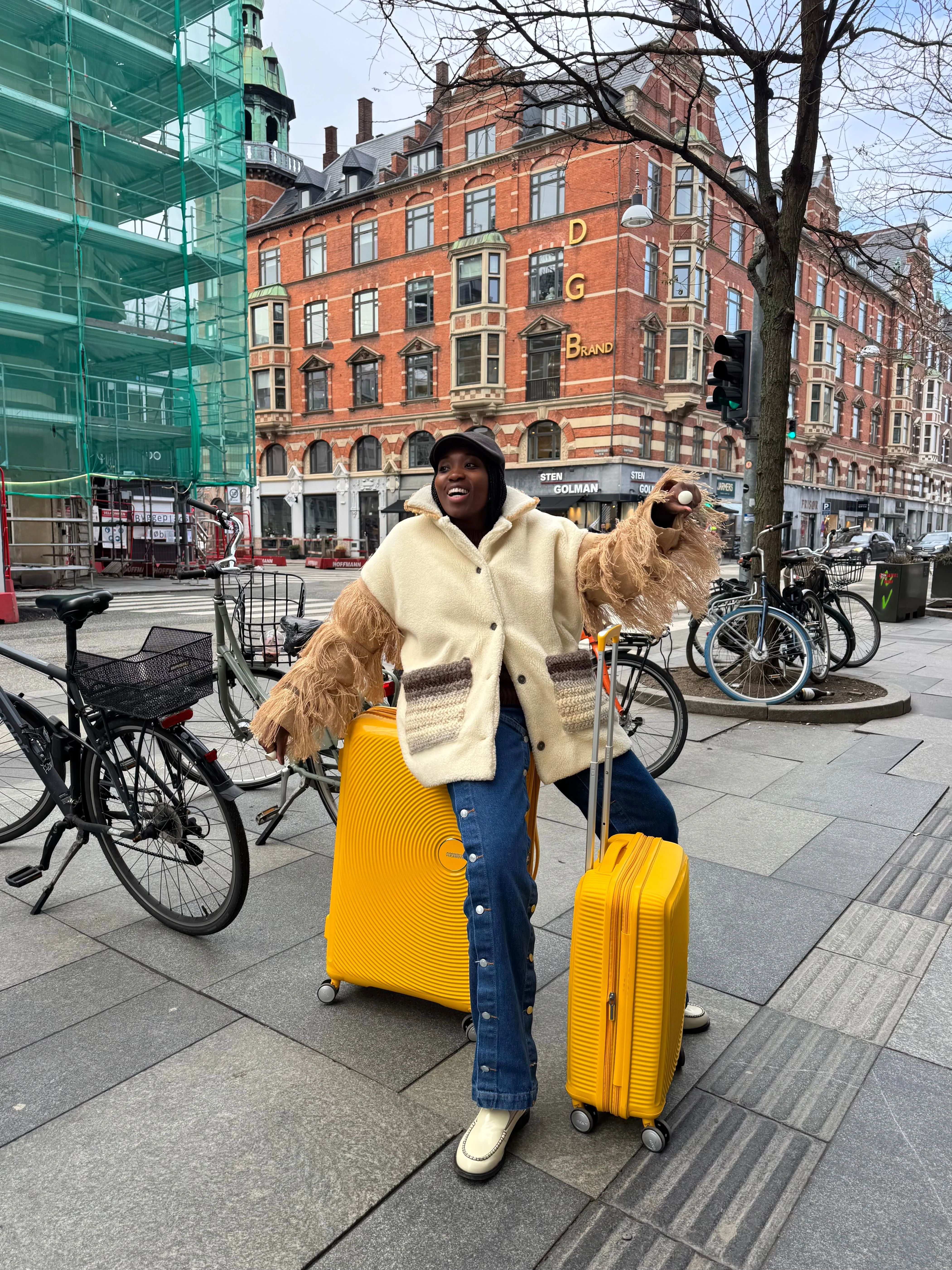 Entrudo | Varge Faux-Fur Jacket - Image 15